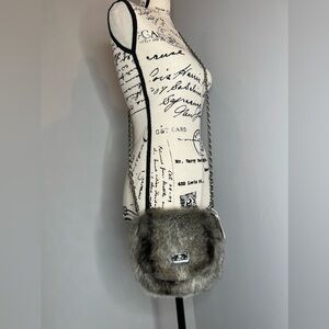 Fashion Express | Faux Fur Crossbody